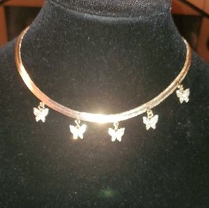 Beautiful butterfly necklace, NWOT!!